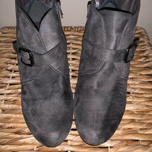 NWOT Grey Ankle Boots With Cute Buckle